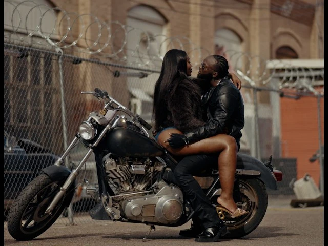Kevin Kade – “So Close” Lyrics