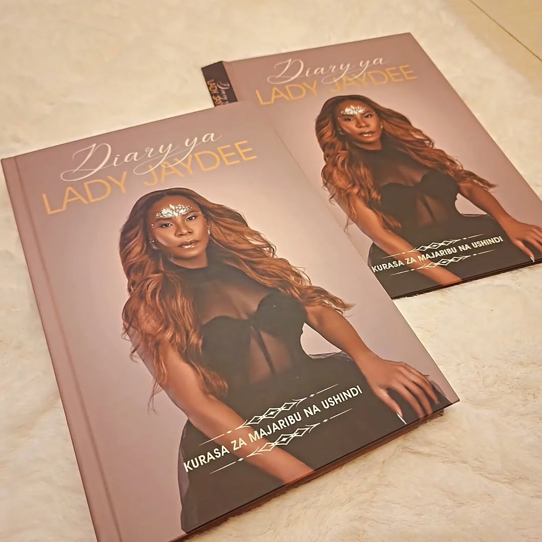 Lady Jaydee Gifts Her Autobiography to Diamond Platnumz