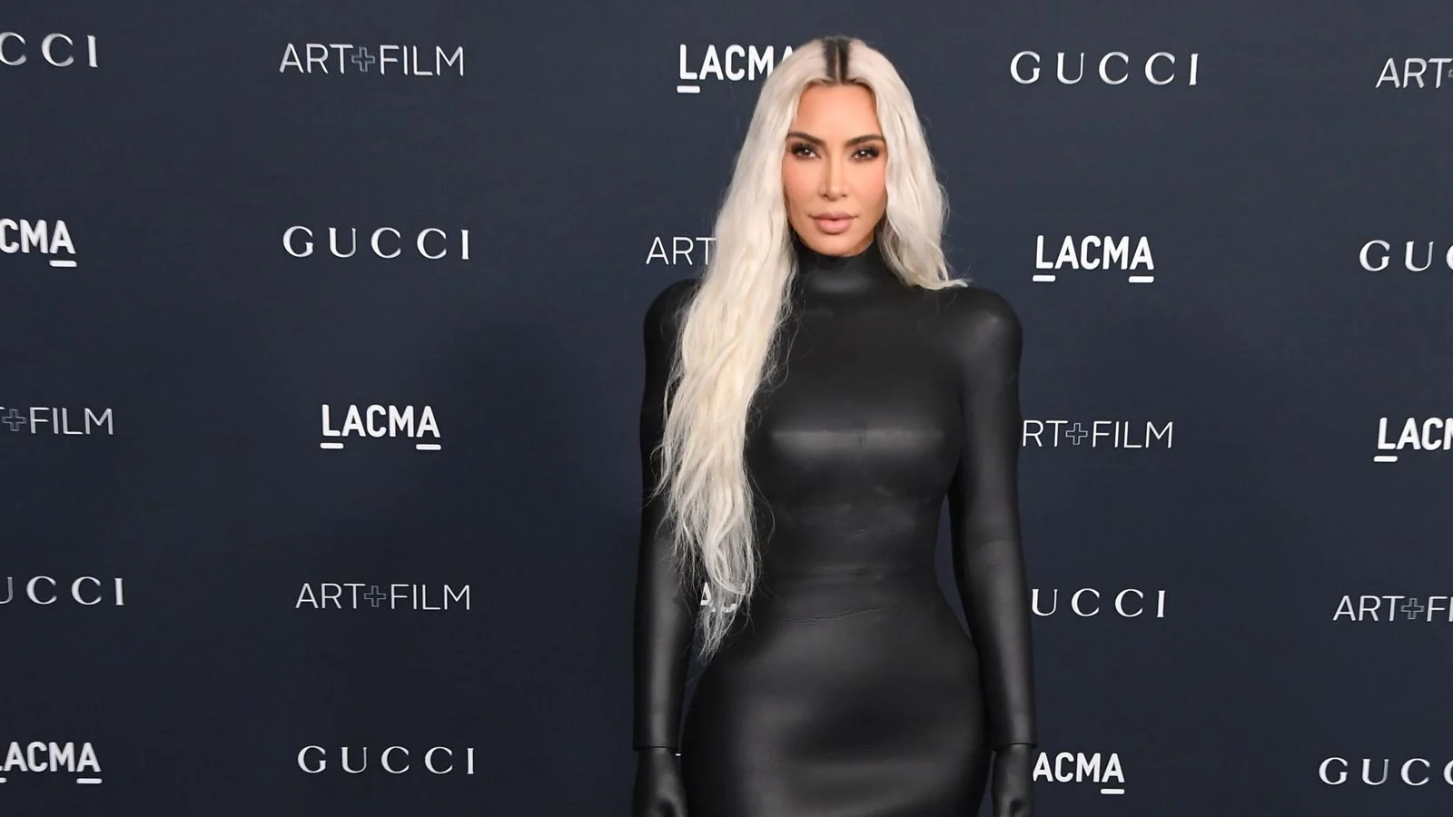Kim Kardashian Receives €1 as 2016 Paris Robbery Case Ends