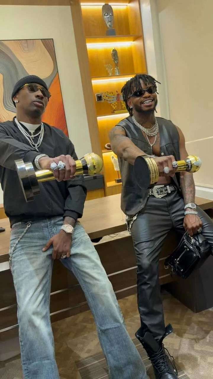 Juma Jux Gave Diamond Platnumz AFRIMMA Award at African Boy Brand Reopening