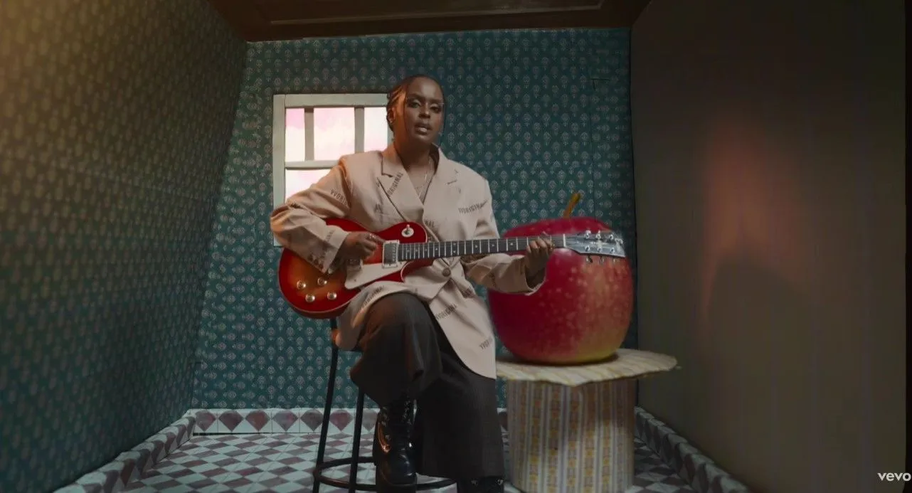 Ariel Wayz Releases ‘Waiting’ Guitar Version