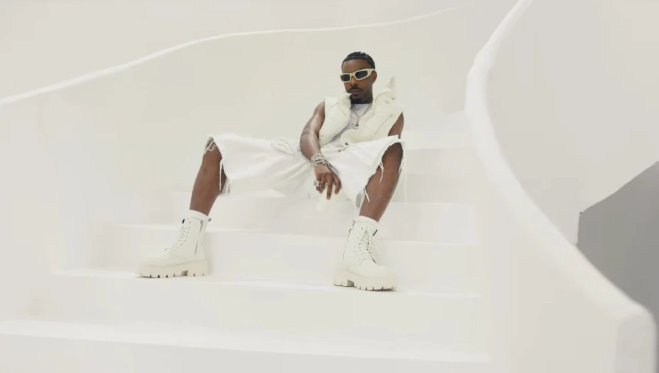 Young Jonn Releases ‘Glass in the Air’ Official Music Video