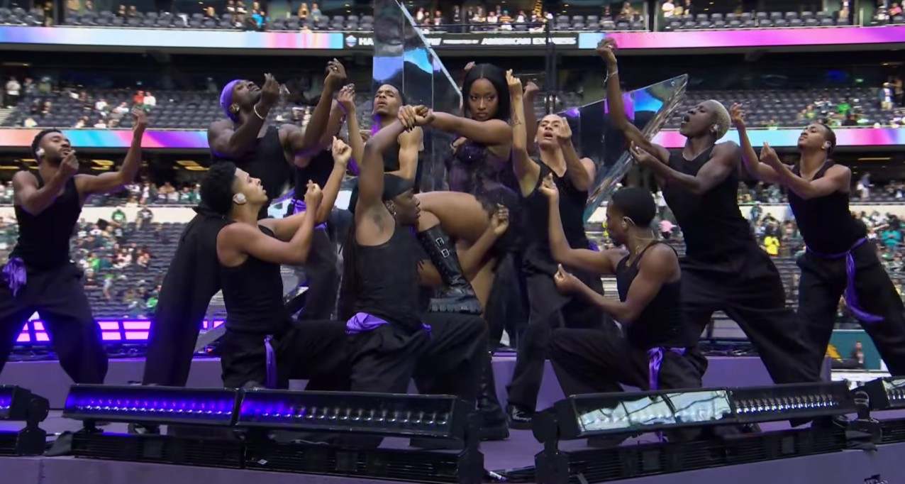 Ayra Starr Makes History With NFL Halftime Performance in London
