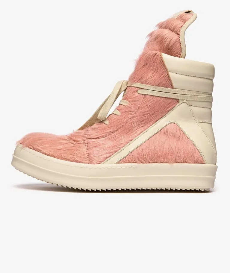 Diamond Platnumz Wears Rick Owens Sneakers Worth Over $1,600 at Kampala Retro Tour